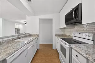 201 Barrington Hills Dr, Atlanta, GA 30350 - Photo 17