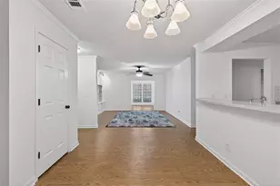 201 Barrington Hills Dr, Atlanta, GA 30350 - Photo 11