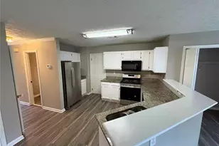 1644 Riverlanding Cir, Lawrenceville, GA 30046 - Photo 11