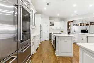 135 Foxhollow Tr, Alpharetta, GA 30004 - Photo 23