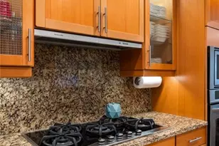 204 Ansley Villa Dr NE, Atlanta, GA 30324 - Photo 13