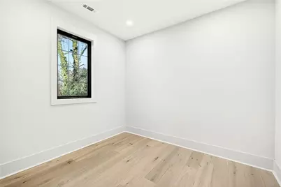 428 Carolwood Lane, Atlanta, GA 30342 - Photo 29