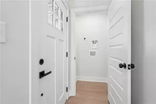 4 Mobley Dr, Atlanta, GA 30315 - Photo 5