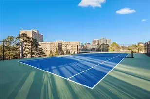 2870 Pharr Ct S, Atlanta, GA 30305 - Photo 15