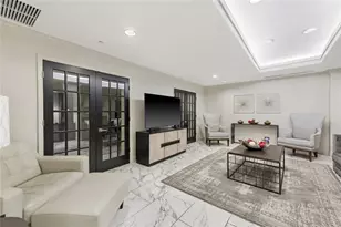 2870 Pharr Ct S, Atlanta, GA 30305 - Photo 3