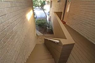 346 Carpenter Dr NE, Sandy Springs, GA 30328 - Photo 23