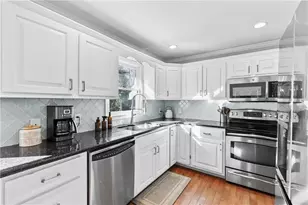 4731 Steeplechase Ln, Flowery Branch, GA 30542 - Photo 7