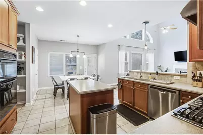 707 Flagstone Way, Acworth, GA 30101 - Photo 15