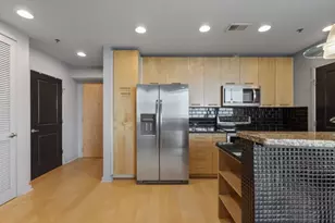 3324 Peachtree Rd NE, Atlanta, GA 30326 - Photo 3