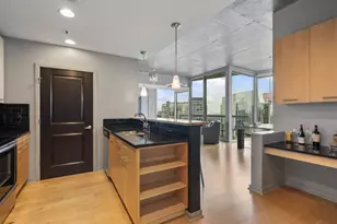 3324 Peachtree Rd NE, Atlanta, GA 30326 - Photo 5