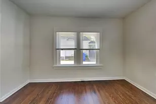 499 Woodlawn Ave NW, Atlanta, GA 30318 - Photo 9