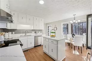 680 Branch Valley Ct, Roswell, GA 30076 - Photo 11