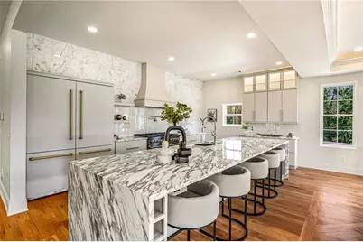 320 Hammond Drive, Atlanta, GA 30328 - Photo 9