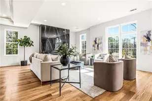 320 Hammond Dr, Atlanta, GA 30328 - Photo 5