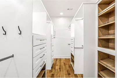 320 Hammond Drive, Atlanta, GA 30328 - Photo 23