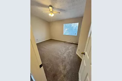 5270 Sugar Crest Drive, Sugar Hill, GA 30518 - Photo 13