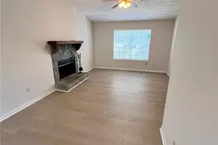 5270 Sugar Crest Dr, Sugar Hill, GA 30518 - Photo 3