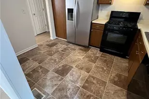 5270 Sugar Crest Dr, Sugar Hill, GA 30518 - Photo 7