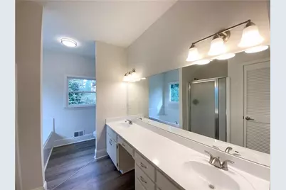 8201 Greens Court, Jonesboro, GA 30236 - Photo 19