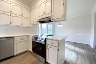 8201 Greens Ct, Jonesboro, GA 30236 - Photo 15