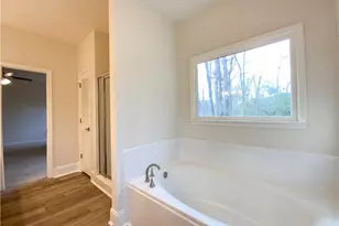 8201 Greens Ct, Jonesboro, GA 30236 - Photo 23