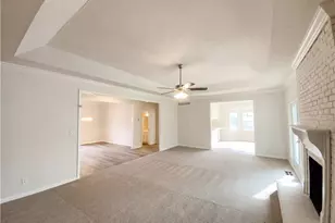 8201 Greens Ct, Jonesboro, GA 30236 - Photo 7