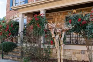 2060 Vicarage Ln, Snellville, GA 30078 - Photo 7