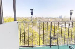 300 Johnson Ferry Road NE, Atlanta, GA 30328 - Photo 3