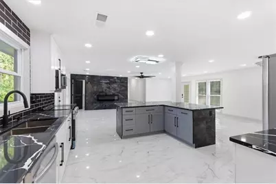 2281 Fox Hound Parkway, Marietta, GA 30062 - Photo 9