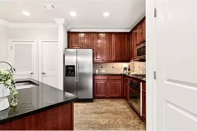 2300 Peachford Road #3004, Dunwoody, GA 30338 - Photo 9