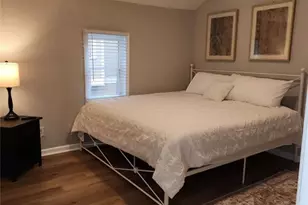 1301 Cambridge Ave, East Point, GA 30344 - Photo 7