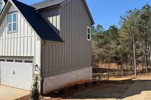 5642 Meadow View Dr, Jefferson, GA 30549 - Photo 3