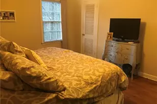 187 Thomas Cir, Roswell, GA 30075 - Photo 9