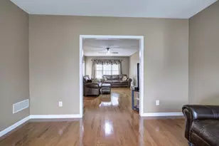 1000 Evian Way, Kennesaw, GA 30152 - Photo 13