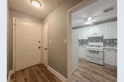 2610 Cumberland Court, Smyrna, GA 30080 - Photo 5