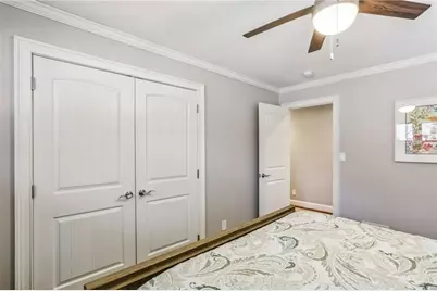 7265 Hunters Branch Drive, Atlanta, GA 30328 - Photo 23