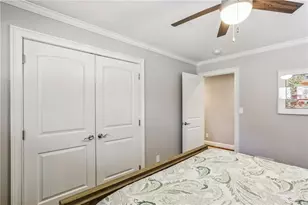 7265 Hunters Branch Dr, Atlanta, GA 30328 - Photo 23