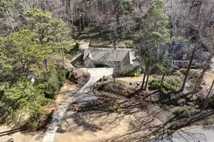 7265 Hunters Branch Dr, Atlanta, GA 30328 - Photo 43