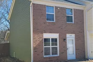 1695 SE Winchester Way, Conyers, GA 30013 - Photo 3