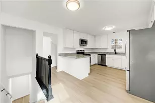 854 Mundys Mill Rd, Jonesboro, GA 30238 - Photo 3