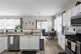 7404 Blue Jay Way, Union City, GA 30291 - Photo 15