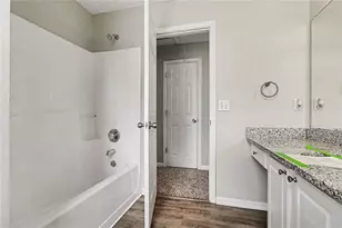 4108 Robin Cir, College Park, GA 30349 - Photo 17