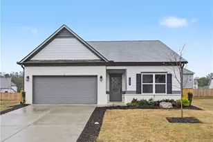 135 Marion Dr, Cartersville, GA 30120 - Photo 1