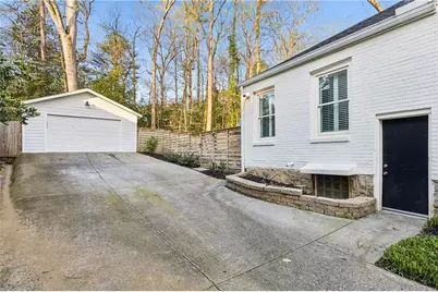 1197 Beech Valley Road NE, Atlanta, GA 30306 - Photo 31