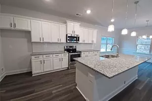 266 Magnolia Villas Dr, Cornelia, GA 30531 - Photo 9