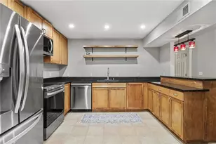 1405 Oakridge Cir, Decatur, GA 30033 - Photo 9