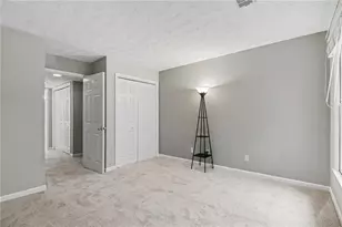 1405 Oakridge Cir, Decatur, GA 30033 - Photo 19