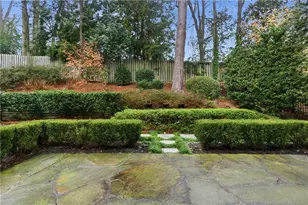 3194 Windsor Lake Dr NE, Atlanta, GA 30319 - Photo 3