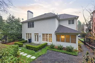 3194 Windsor Lake Dr NE, Atlanta, GA 30319 - Photo 5