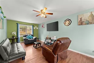 1012 Tanglewood Dr, Gainesville, GA 30501 - Photo 9